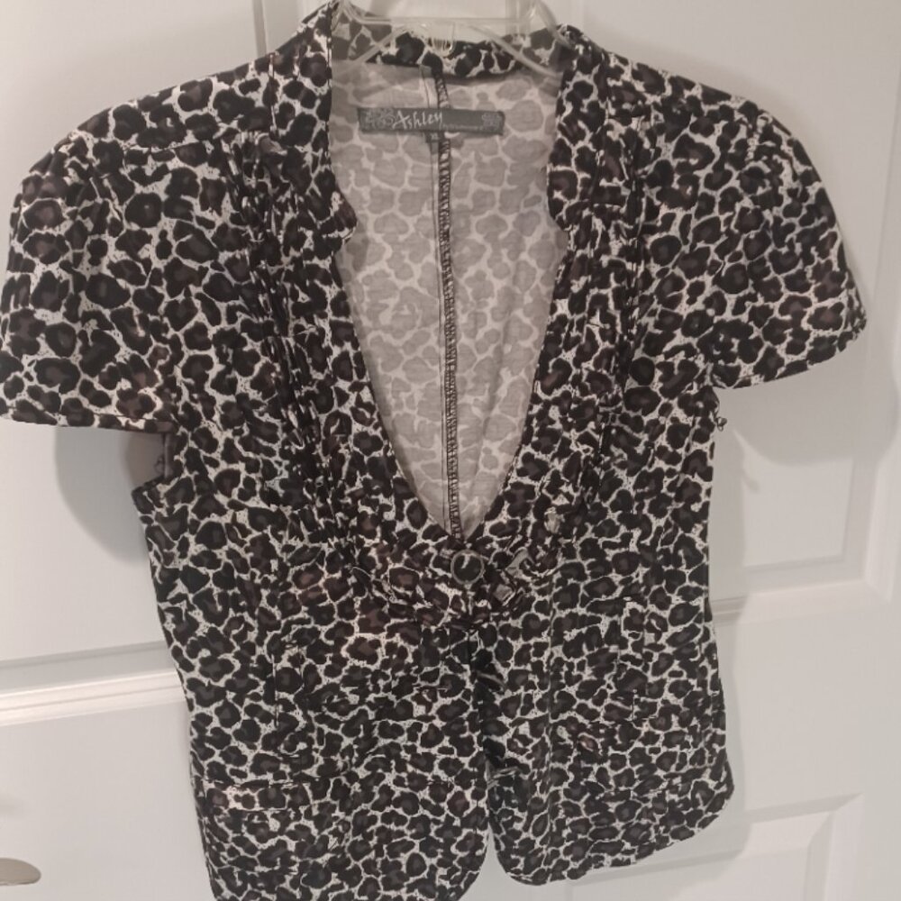 Ashley Leopard Cap Sleeve Ruffle Button Cute Jacket Silky Stretch 2 Pockets XL